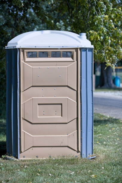 Portable Toilet Options We Offer in Edgewood, FL
