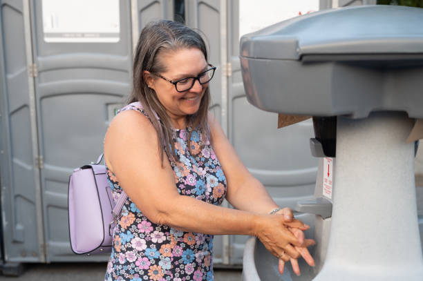 Best Affordable portable toilet rental  in Edgewood, FL